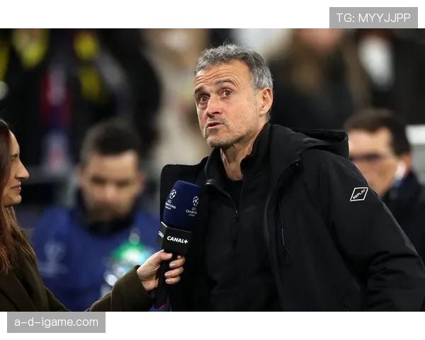 恩里克展现卓越更衣室管理能力，球队凝聚力稳步提升