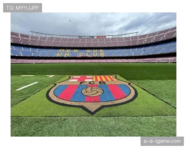 克鲁伊夫战术再现：赋能现代足球攻防体系，推动战术哲学新跃升