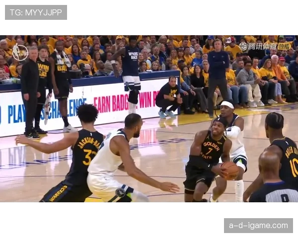 拉拽球衣算犯规吗?裁判如何判定这类隐蔽动作 拉拽球衣算犯规吗?裁判如何判定这类隐蔽动作