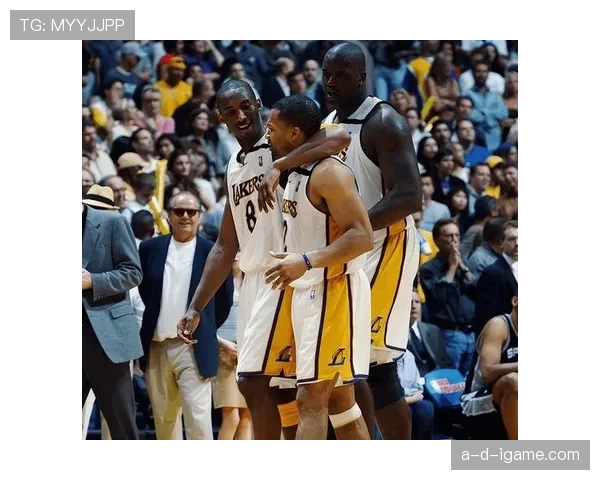 费舍尔挡拆助攻效率提升显著 拉开球队组织空间差异