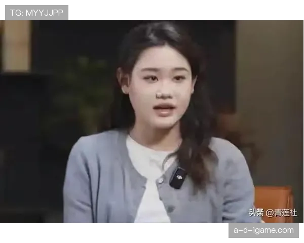 张家齐训练完顺手买个包，我工资还没她零头多